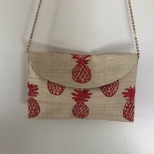 Kayu pineapple clutch